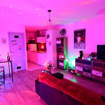 Luxe Sauna Privatif Et Grand Bain Jacuzzi A Deux A Biscarosse Plage Pour Nuit Romantique Avec Decoration Led Et Bougies بيسكاروس المظهر الخارجي الصورة