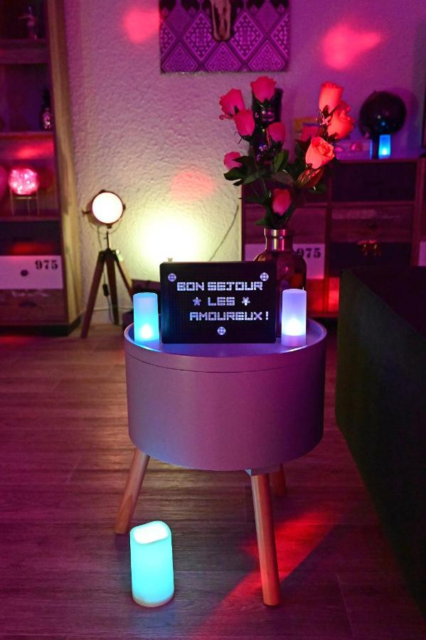 Luxe Sauna Privatif Et Grand Bain Jacuzzi A Deux A Biscarosse Plage Pour Nuit Romantique Avec Decoration Led Et Bougies بيسكاروس المظهر الخارجي الصورة